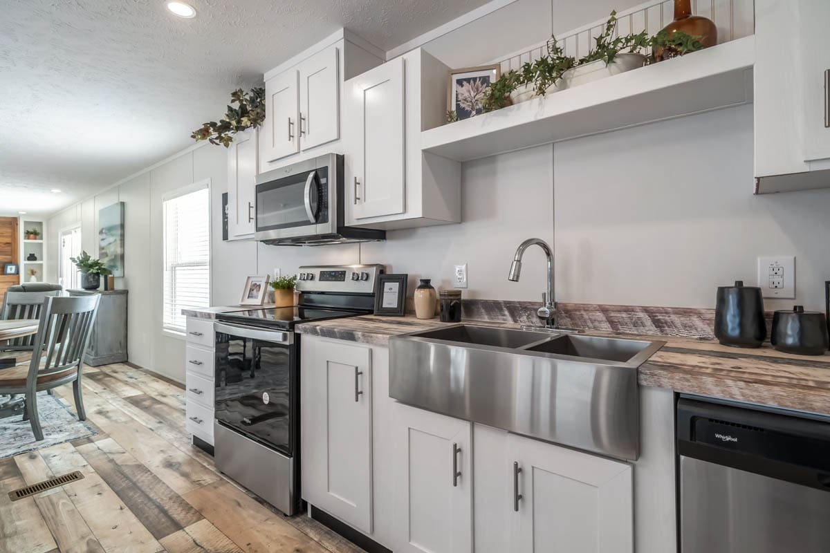 Big Sky by Embark Home Builders- Mobile Home - Pearl MS 00007