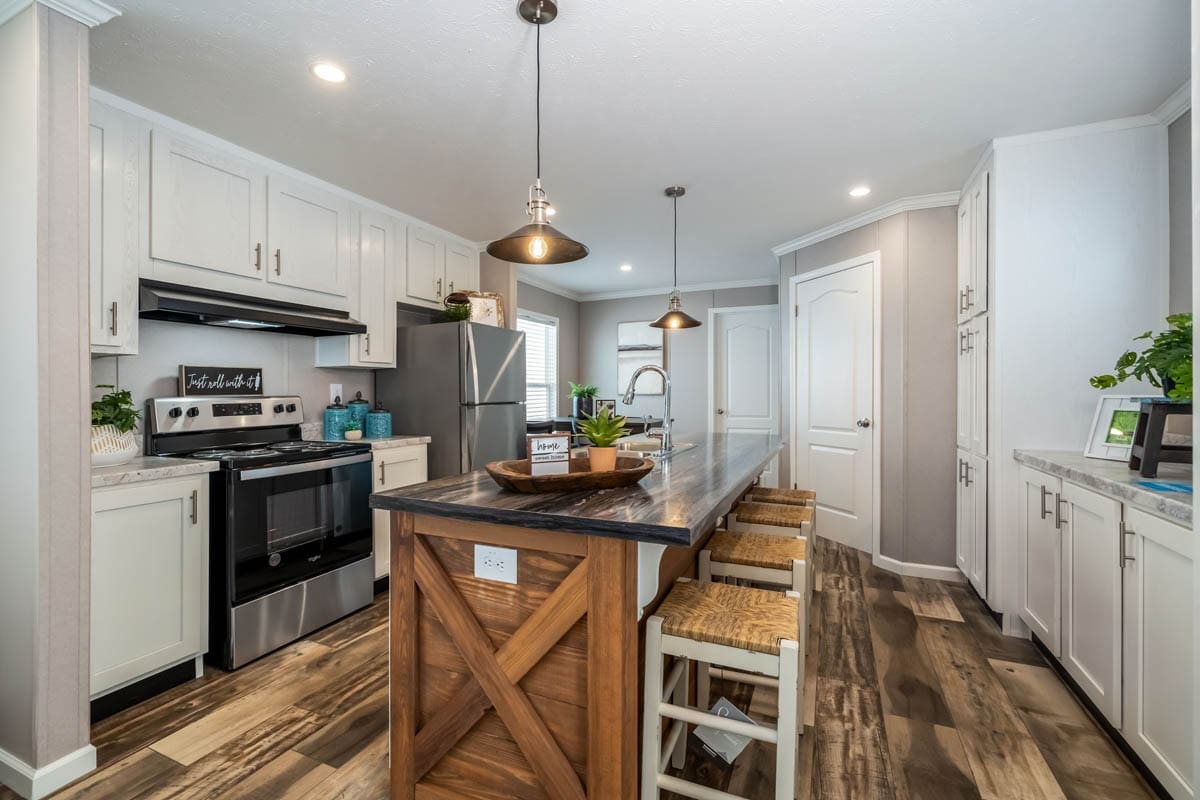 Pip by Bravo Home Builders - Mobile Home - Pearl MS 00012