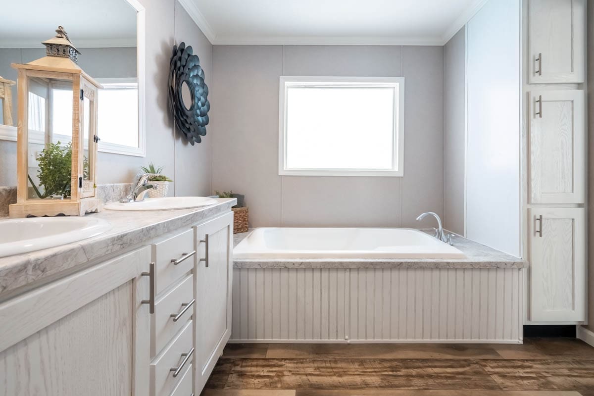 Pip by Bravo Home Builders - Mobile Home - Pearl MS 00014